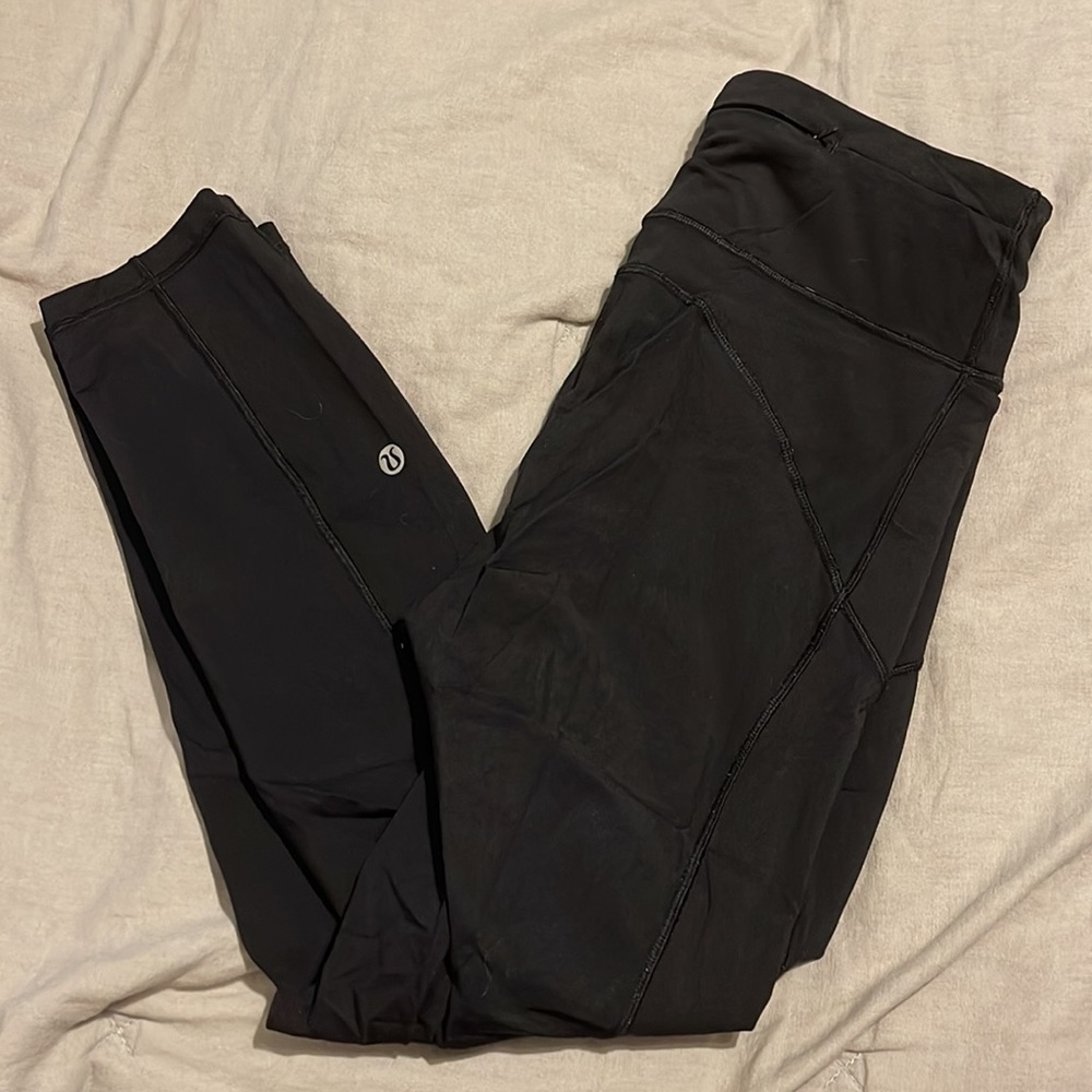 Like New Black Lululemon Final Lap Crop